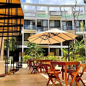 Hotel The Waves By Experience ****