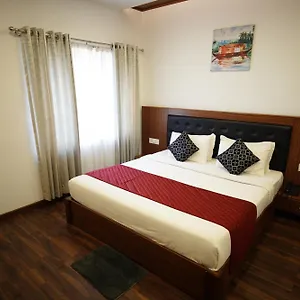 Hotel Four N Square Residency Palakkad